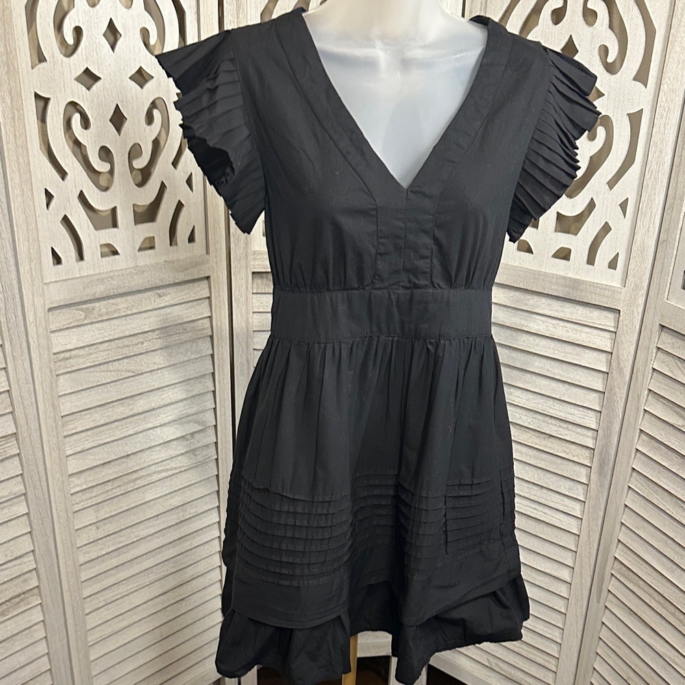 miami Black V-Neck Pleated Sleeve Tiered Mini Dress